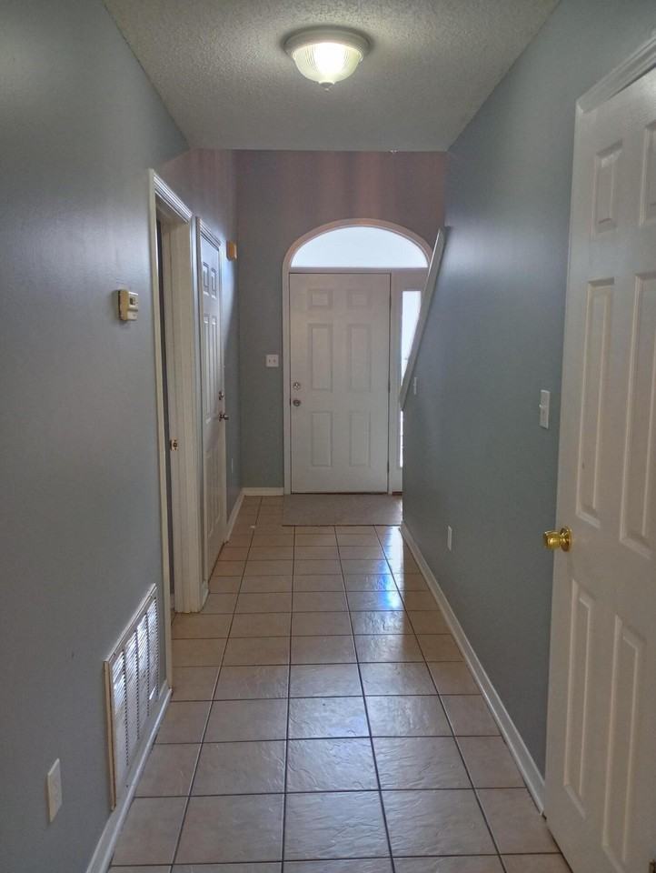 129 Noblat Dr - Photo 3 of 25