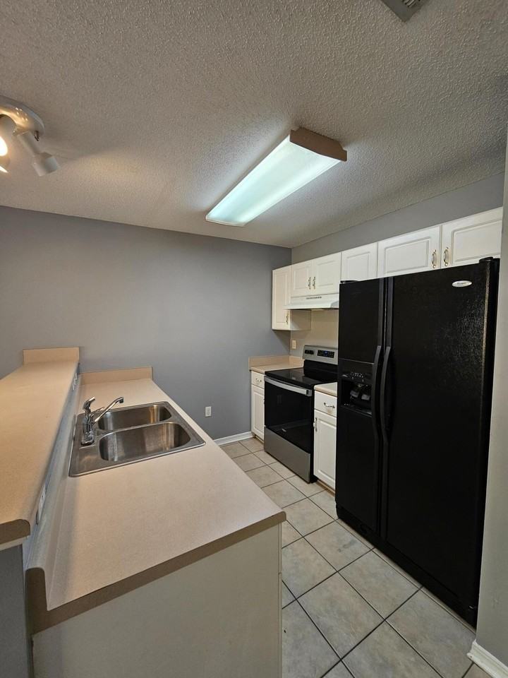 129 Noblat Dr - Photo 7 of 25