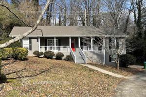 featured image of 460 Glendale Ct