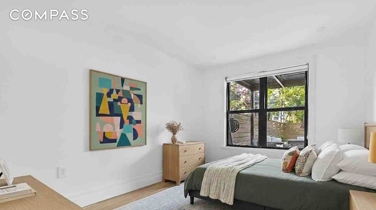 173 8th St #1 - Photo 3 of 8