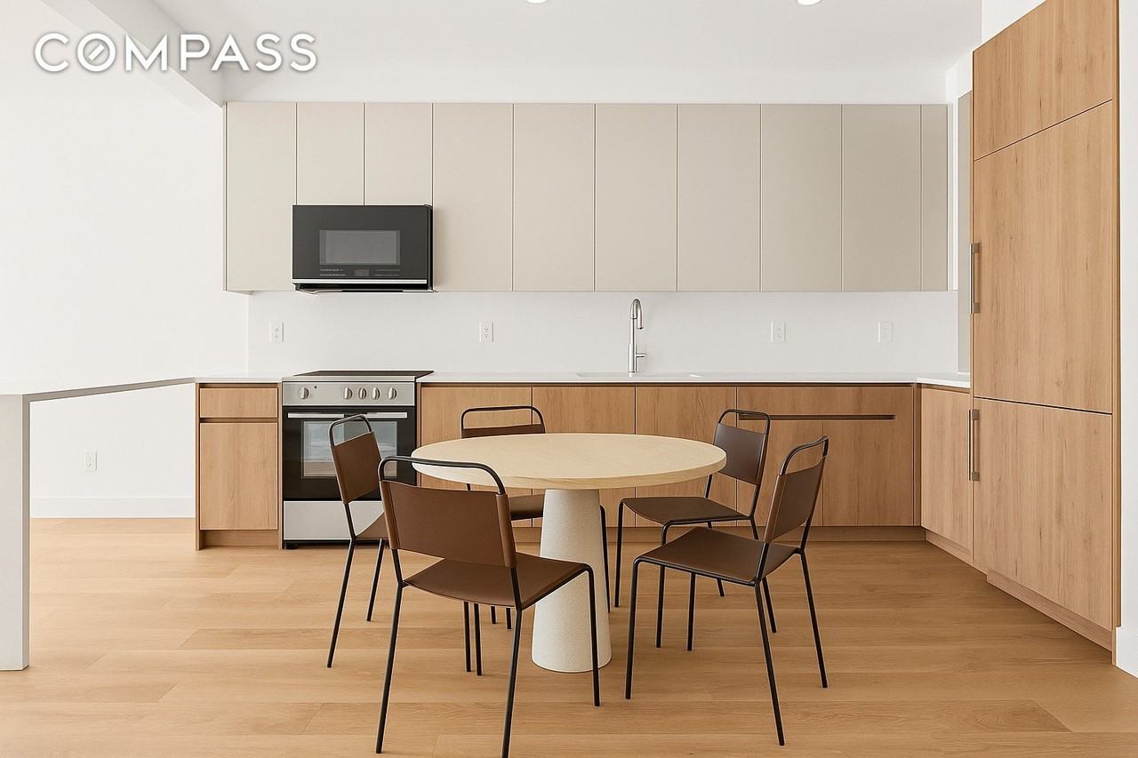 212 Montrose Ave #1B - Photo 3 of 7