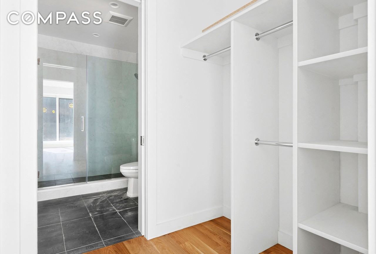 212 Montrose Ave #1B - Photo 4 of 7