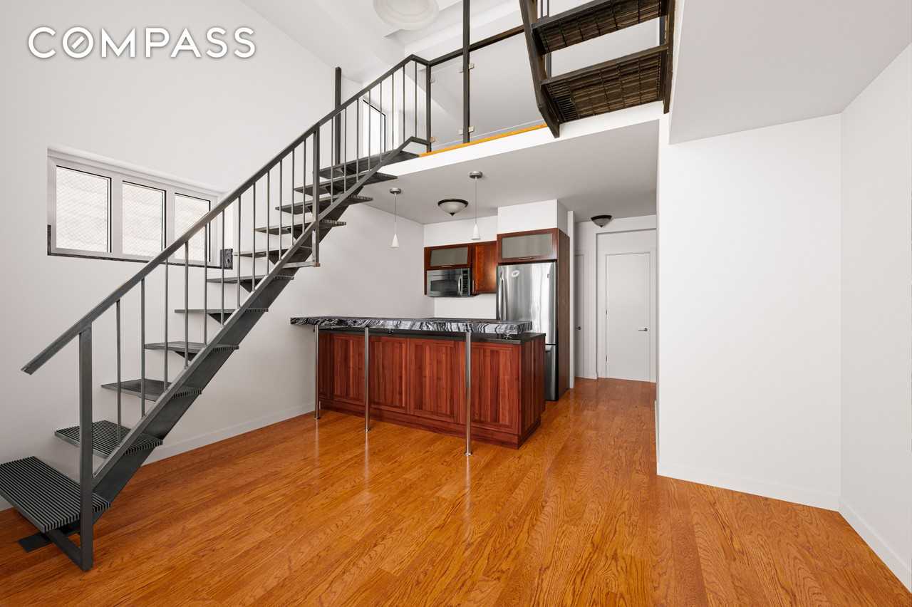 75 Kingsland Ave #4A - Photo 2 of 9