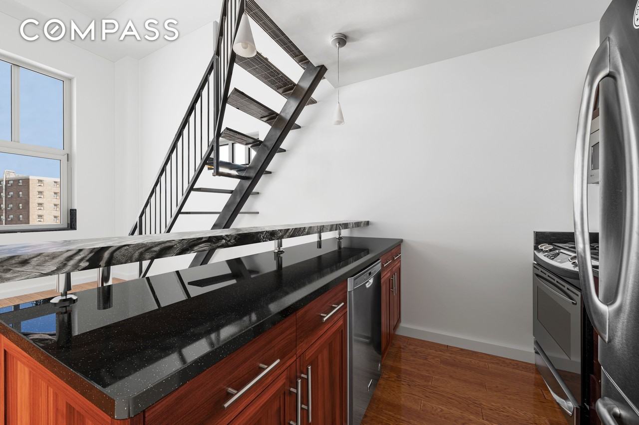 75 Kingsland Ave #4A - Photo 5 of 9