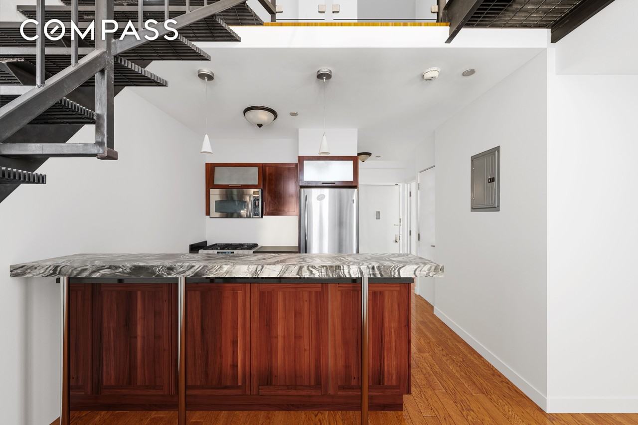 75 Kingsland Ave #4A - Photo 6 of 9