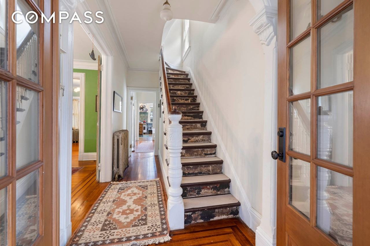 47 Adrian Ave - Photo 2 of 17