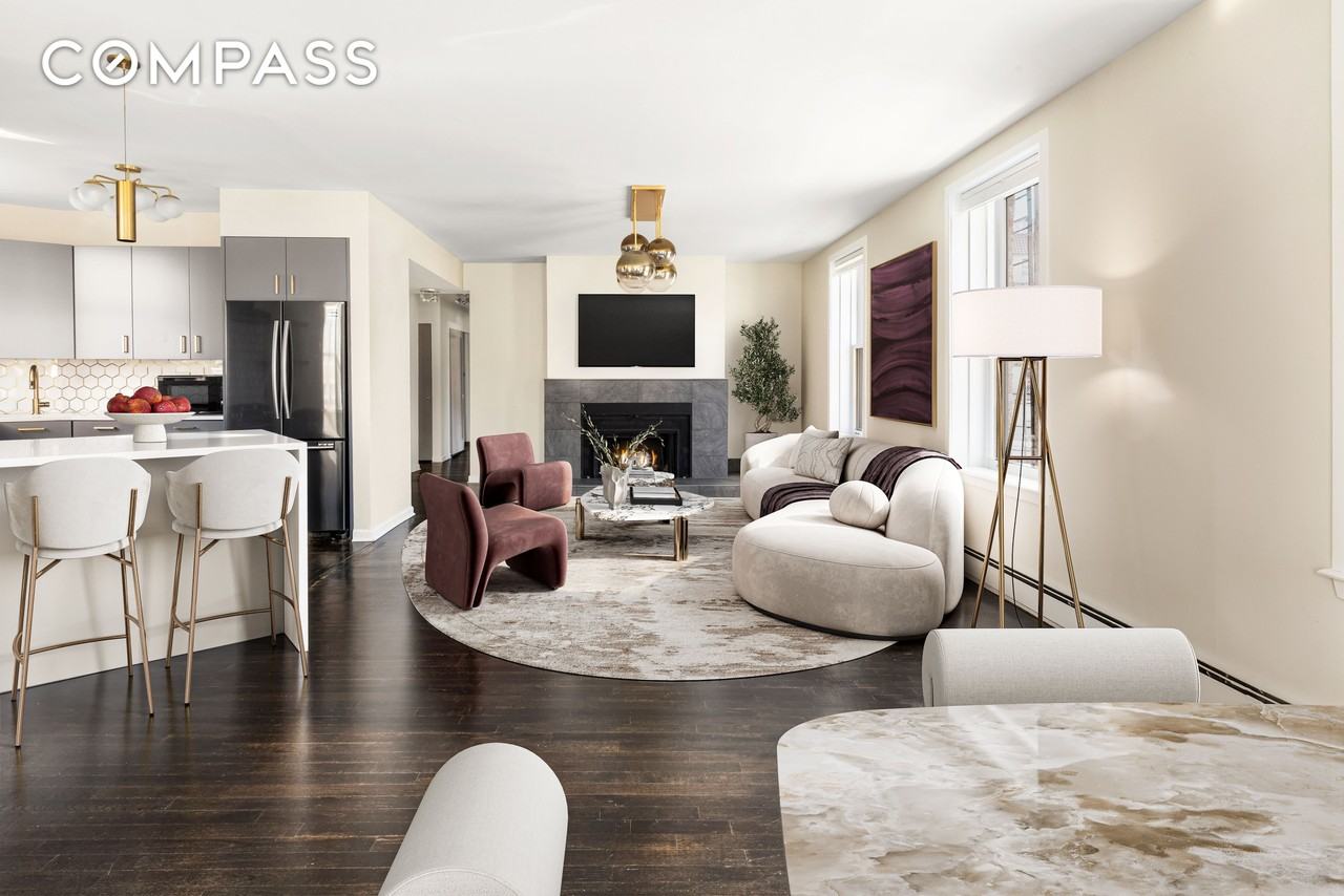 160 W 11th St #1 - Photo 3 of 17