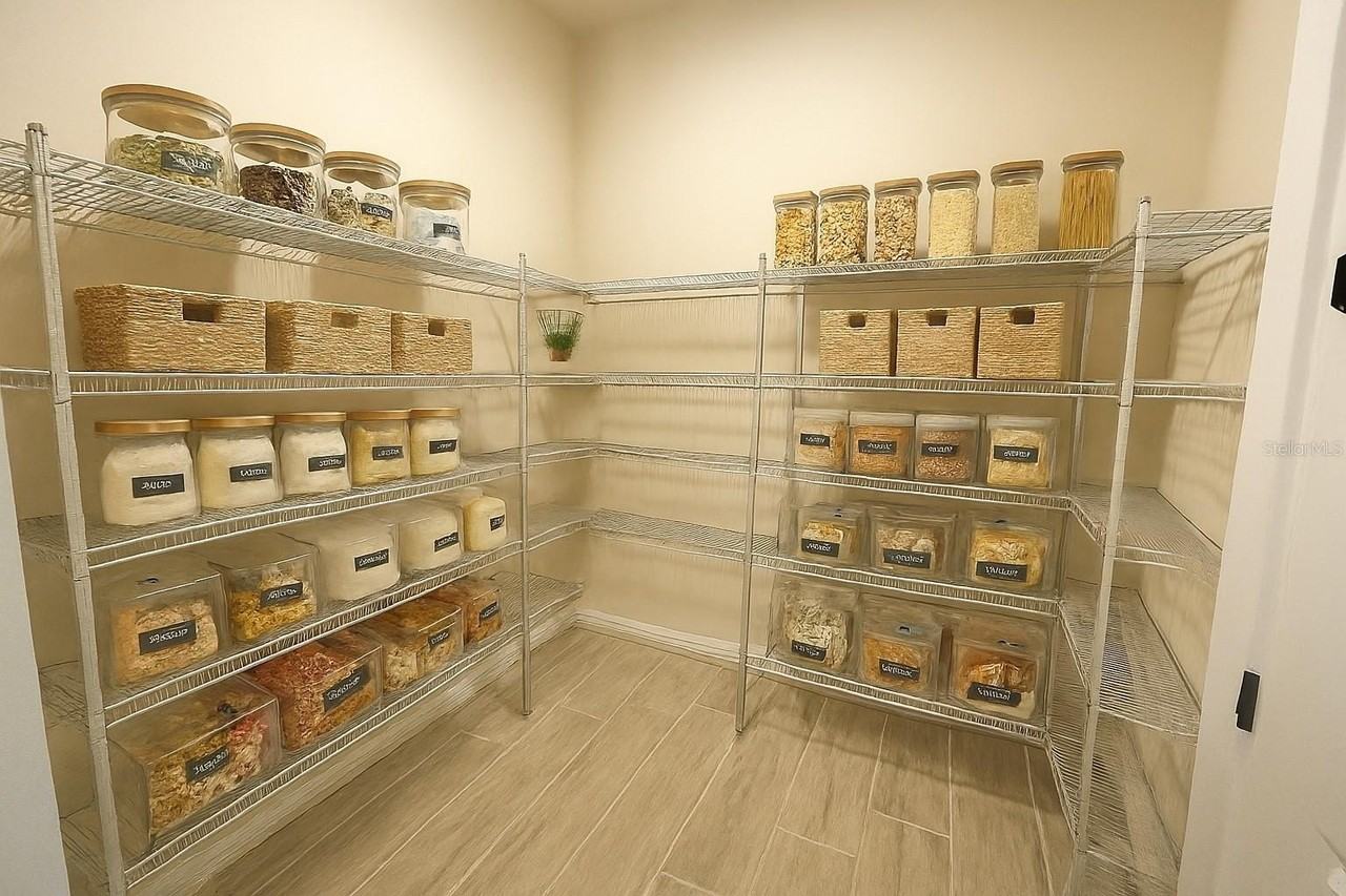 6735 Willow View Ave - Photo 4 of 19