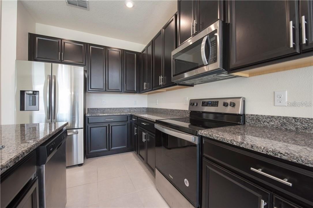 2400 Avian Loop - Photo 7 of 32