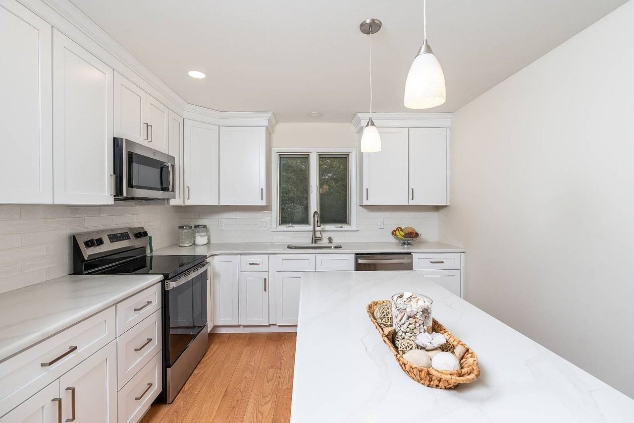 80 Wertman Ln #A - Photo 3 of 26