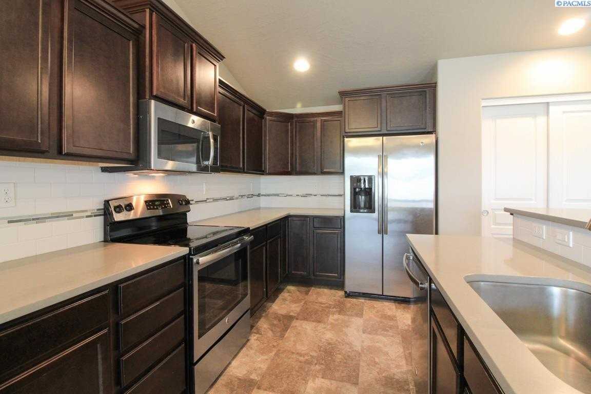 6811 Three Rivers Dr - Photo 2 of 8