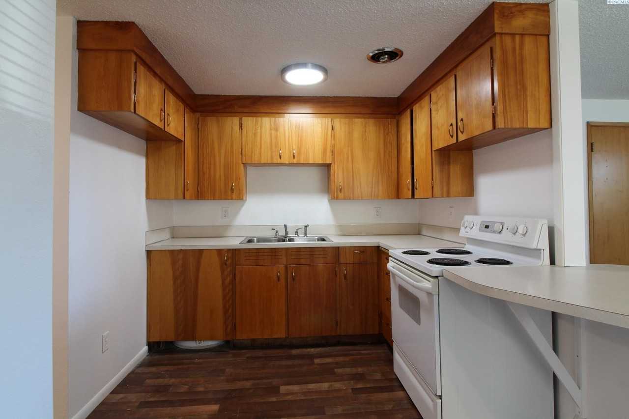 1707 W 7th Ave - Photo 3 of 9