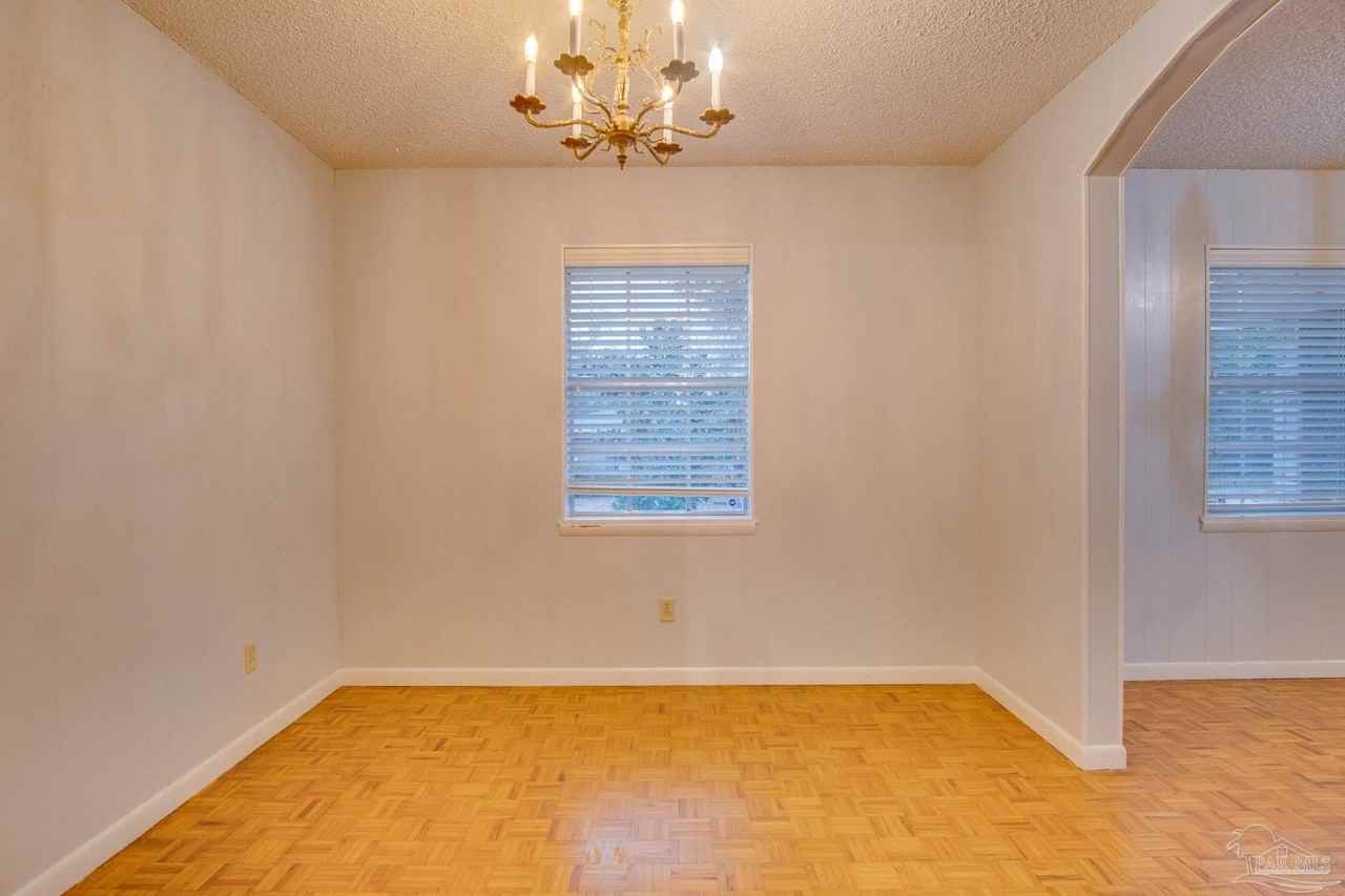 1400 N D St - Photo 6 of 24