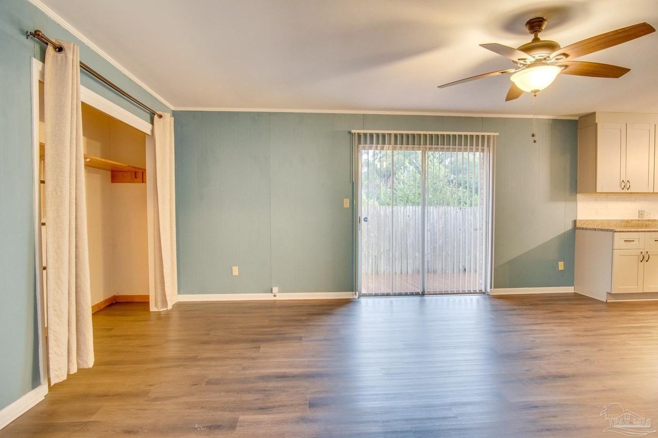 1400 N D St - Photo 7 of 24