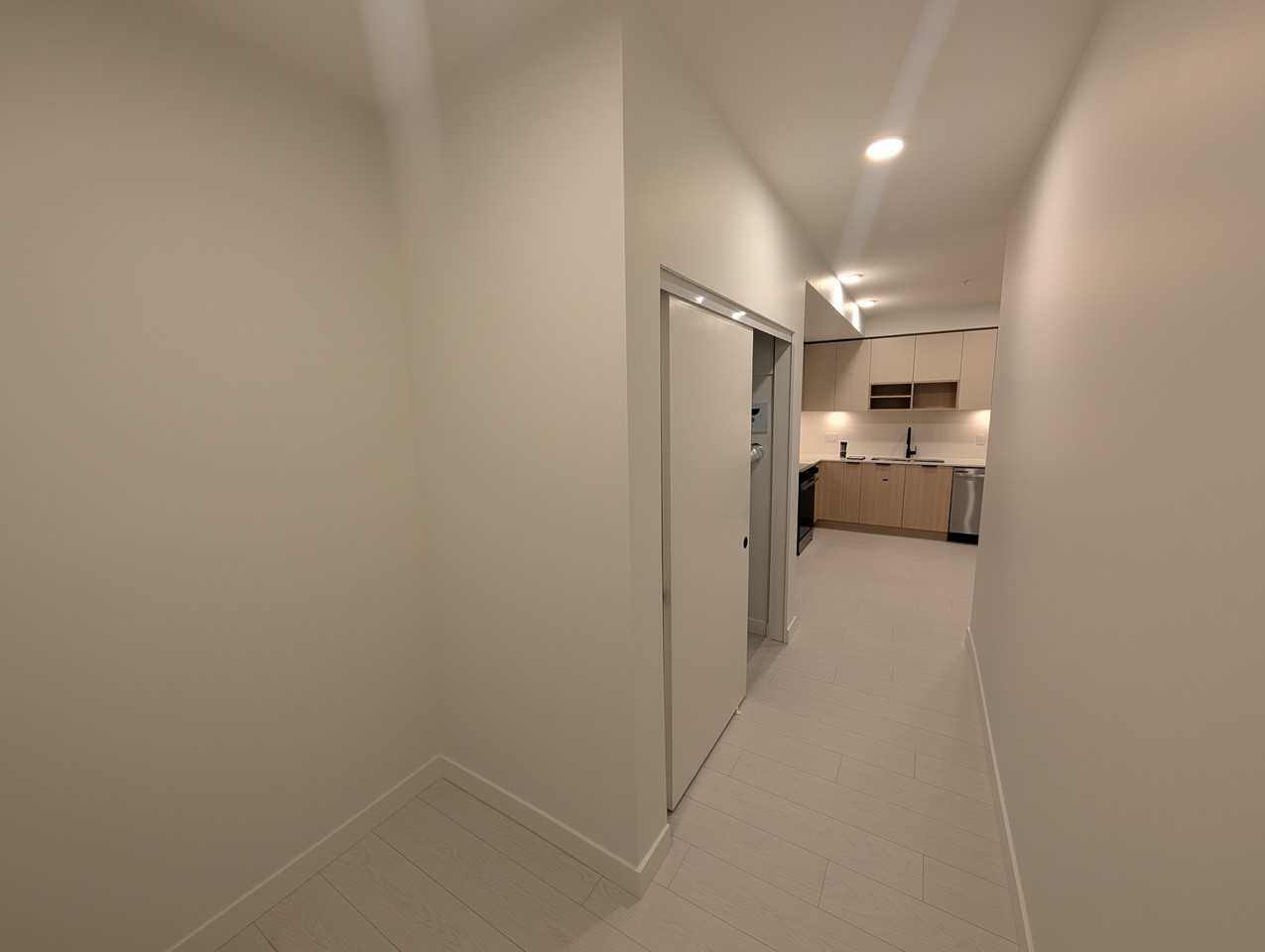 10463 139 Street #002 - Photo 2 of 14