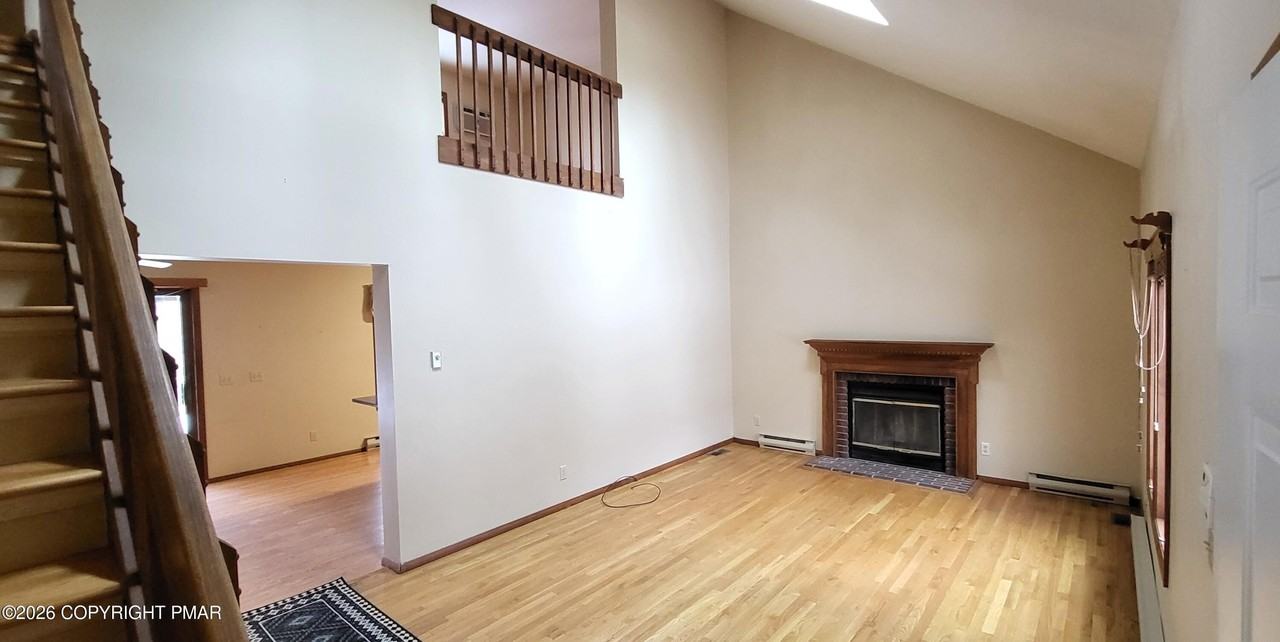 6116 Braintree Ct - Photo 5 of 50