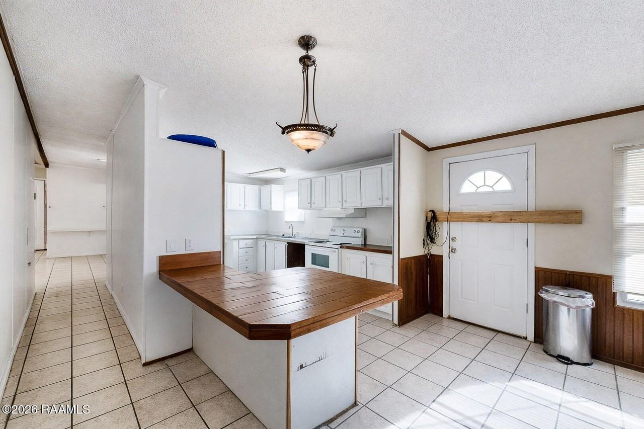 929 Gazette Rd - Photo 7 of 32