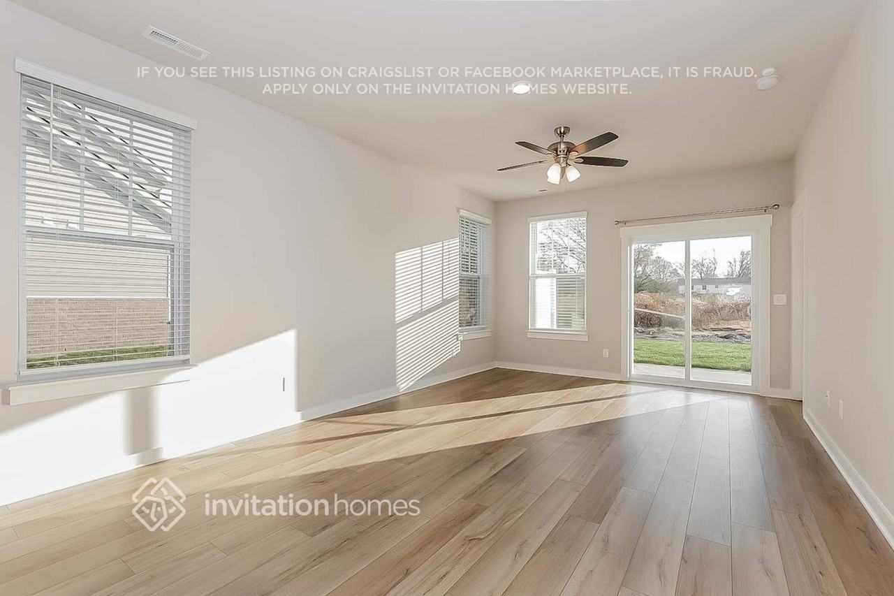 711 Mickelson Way - Photo 6 of 17