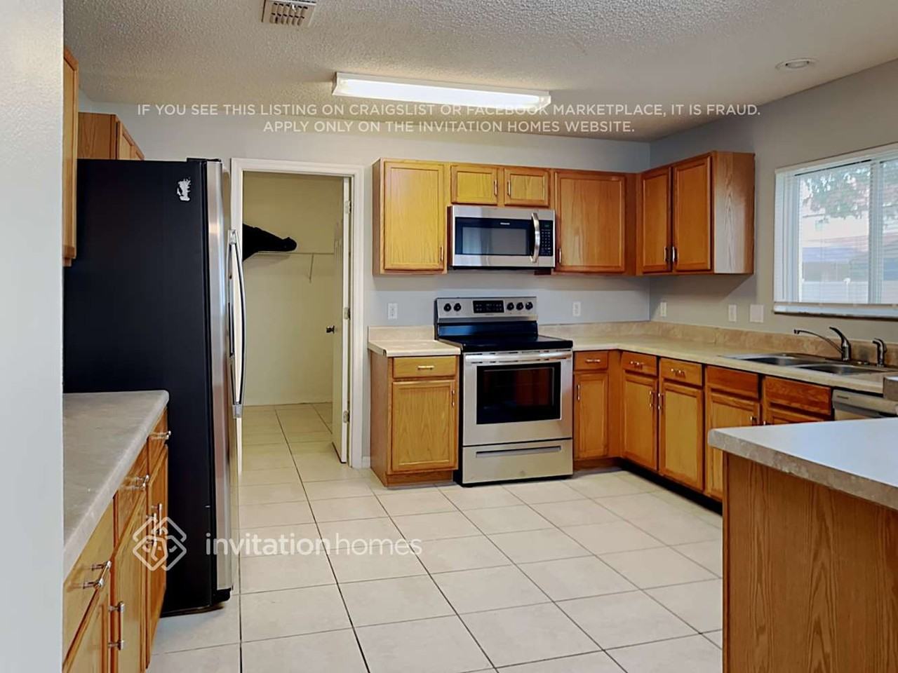 1440 Blue Sky Way - Photo 7 of 15