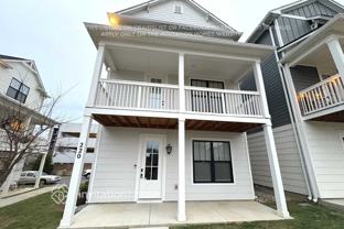 220 Founders Ln - Photo 1 of 1