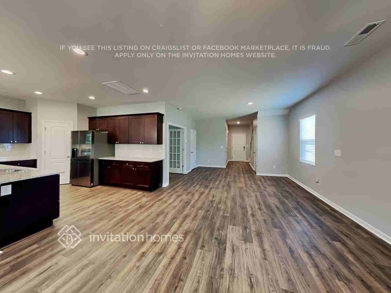 9907 Paper Tree Rd - Photo 4 of 20