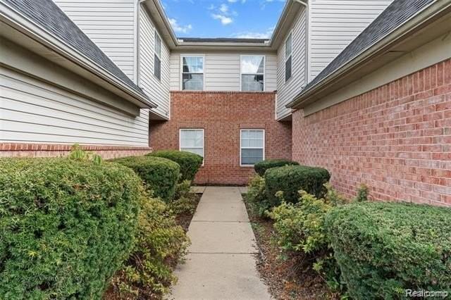 17157 Higdon Dr - Photo 5 of 33