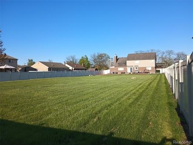 15450 Reeck Rd - Photo 2 of 2