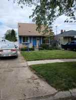 featured image of 2082 Michigan Blvd