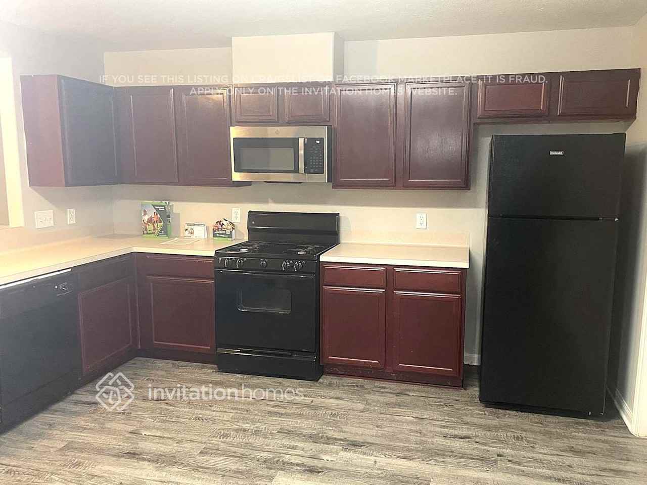 3335 Fiorella Way - Photo 4 of 12