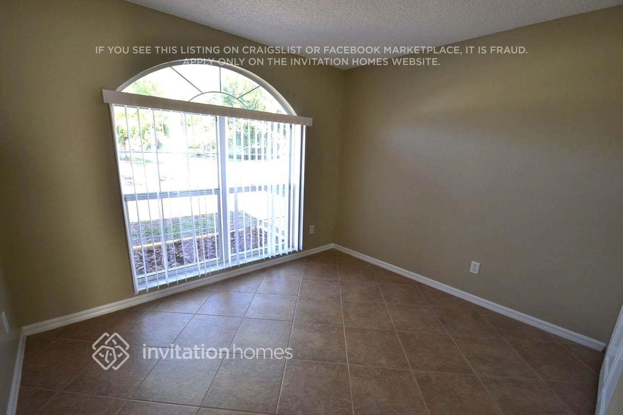 10002 Cedar Dune Dr - Photo 7 of 12