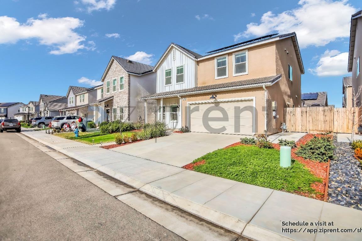 823 Blue Oak Ln W - Photo 4 of 40