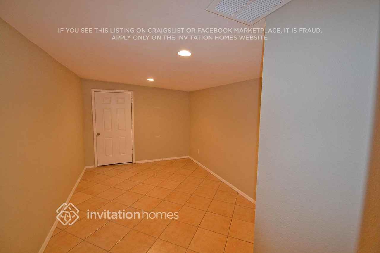 3536 N 63rd Dr - Photo 5 of 9