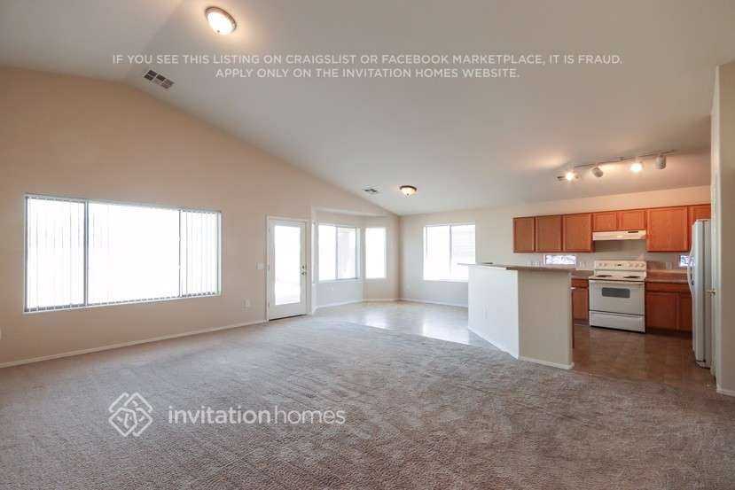 11174 W Chase Dr - Photo 4 of 27