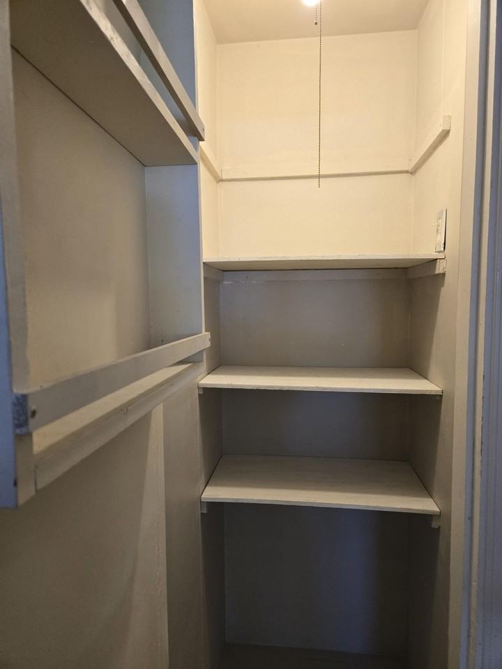 1609 N K St - Photo 7 of 24