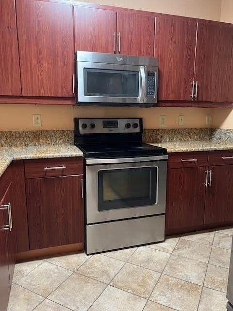 116 Sw Peacock Blvd #9207 - Photo 5 of 10