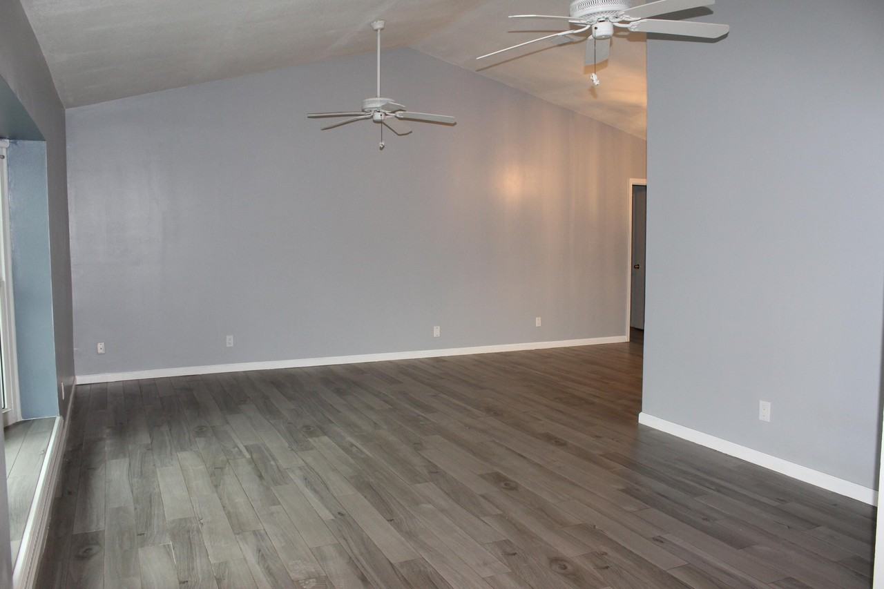 13656 Jonquil Pl - Photo 6 of 17