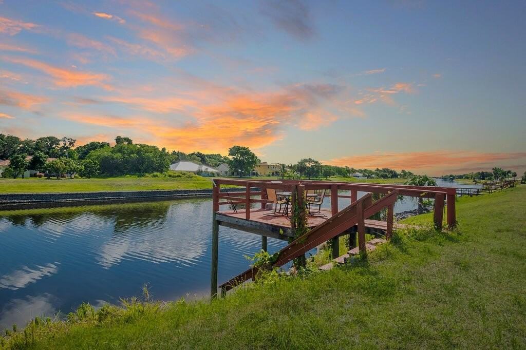 1773 Sw Import Dr - Photo 2 of 30