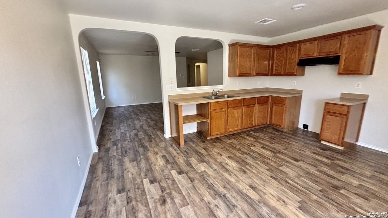 6918 Caribou Crk - Photo 3 of 32