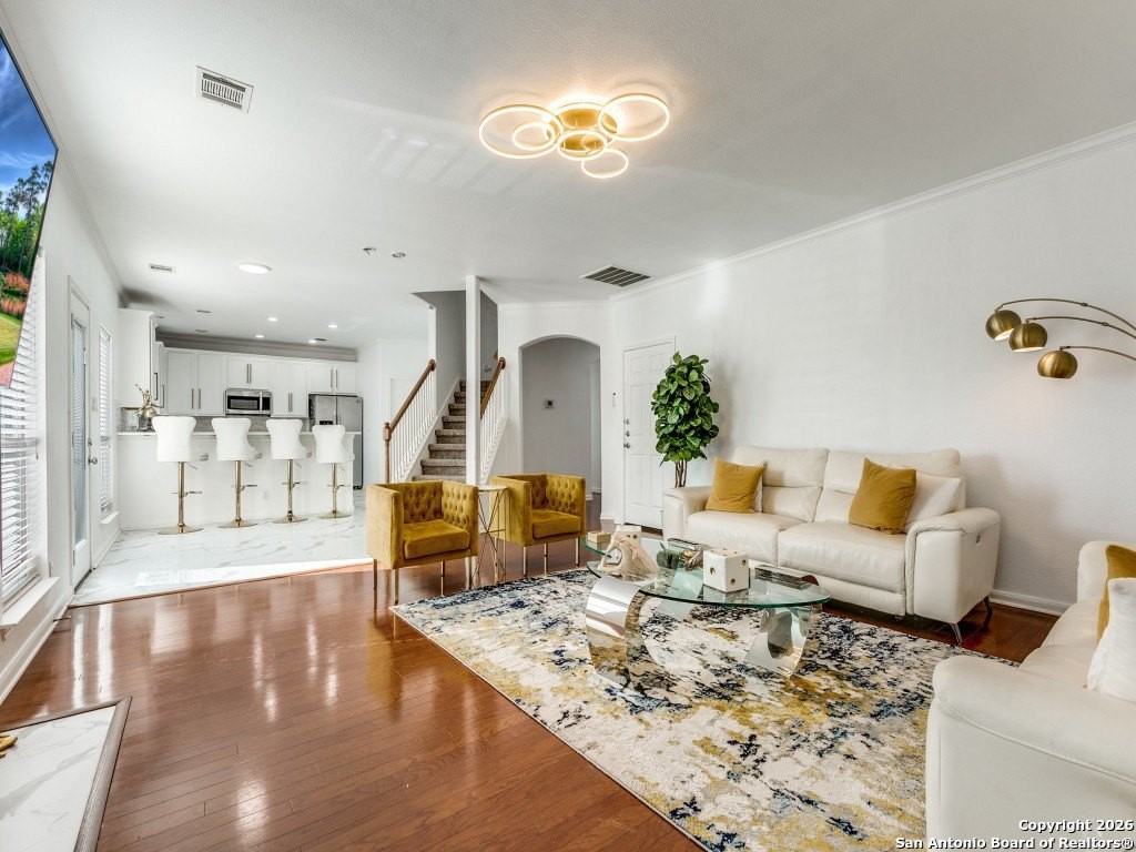 8514 Espanola Dr - Photo 4 of 25