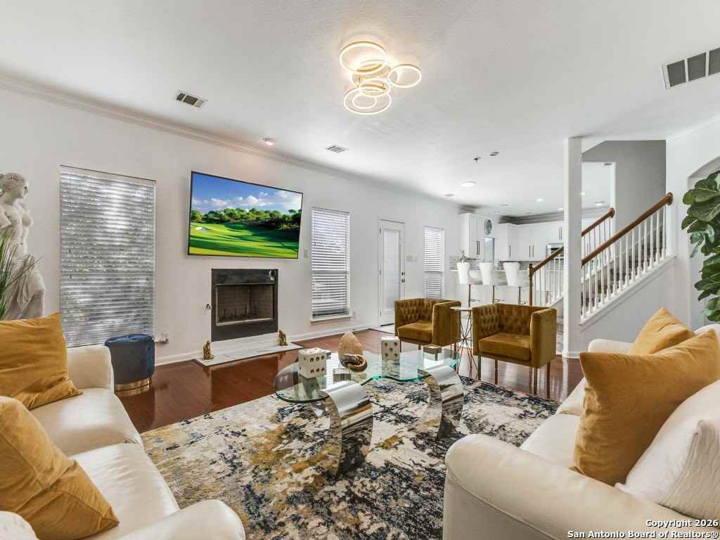 8514 Espanola Dr - Photo 5 of 25