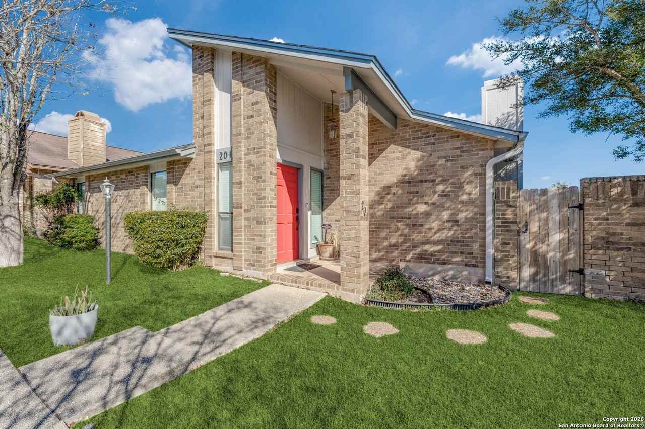 201 Sunrise Canyon Dr - Photo 4 of 22