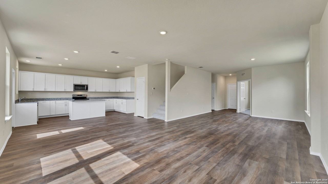 812 Beacon Hts - Photo 2 of 27