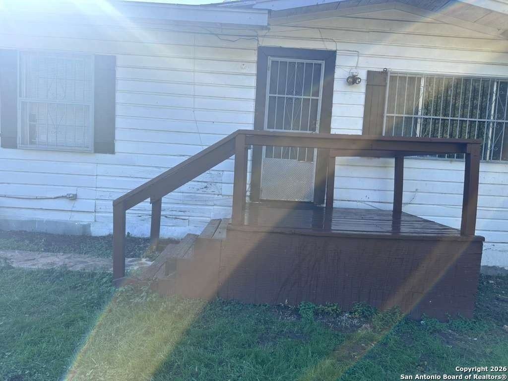 5134 Hillburn Dr - Photo 2 of 13