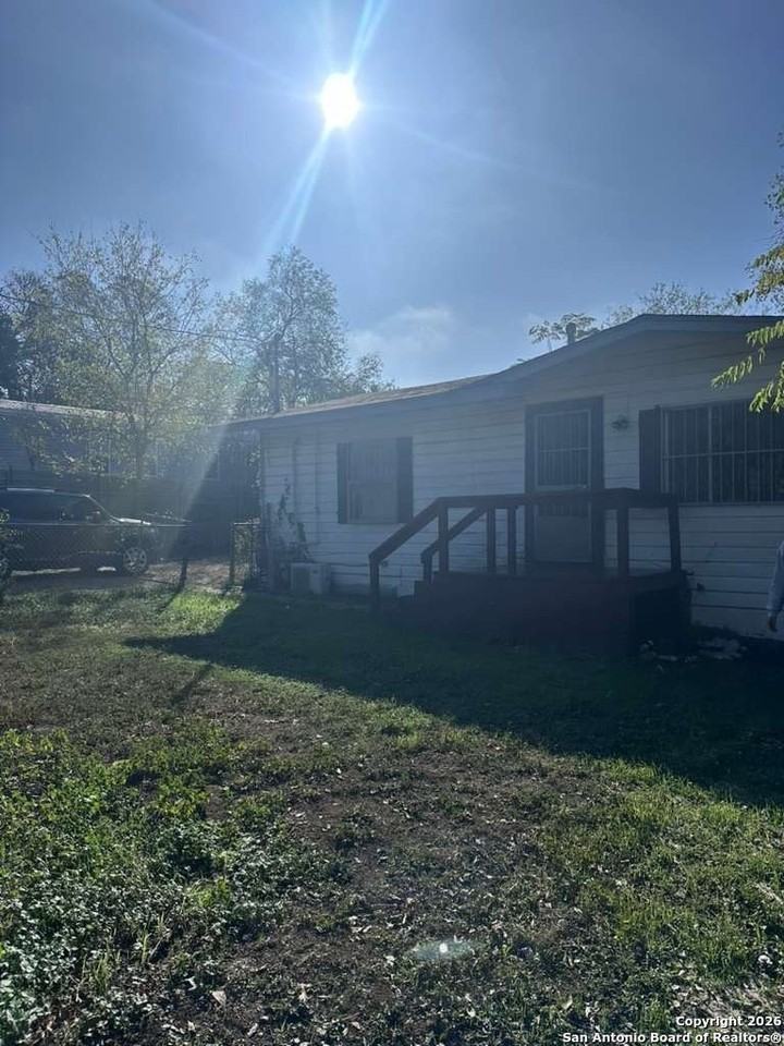 5134 Hillburn Dr - Photo 3 of 13