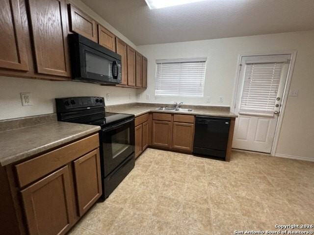 224 Willow Run - Photo 4 of 14