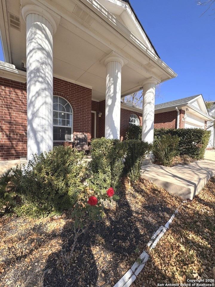 3836 Laurel Ridge Dr - Photo 2 of 40