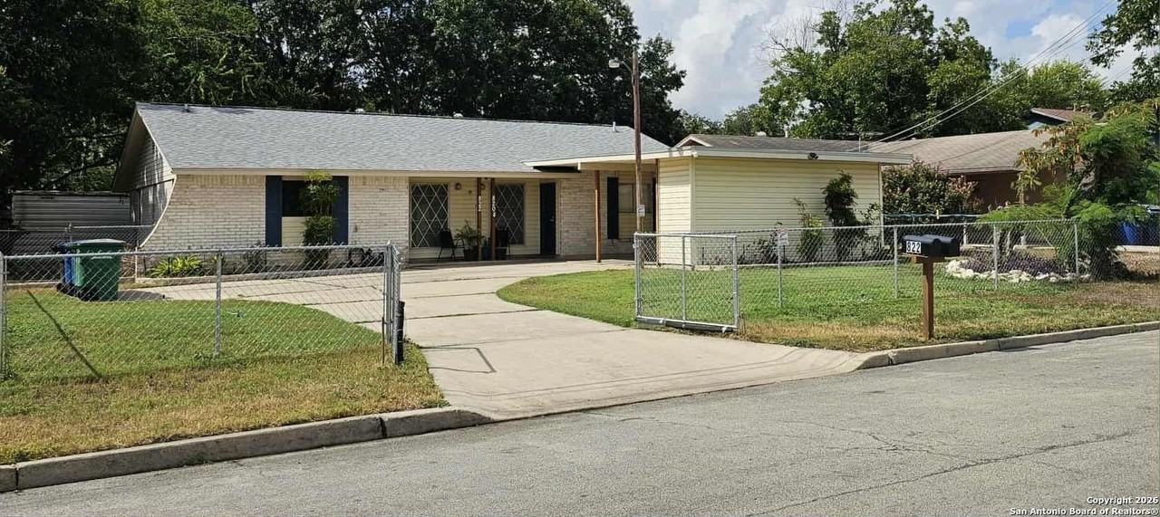 820 Durr Rd - Photo 4 of 47