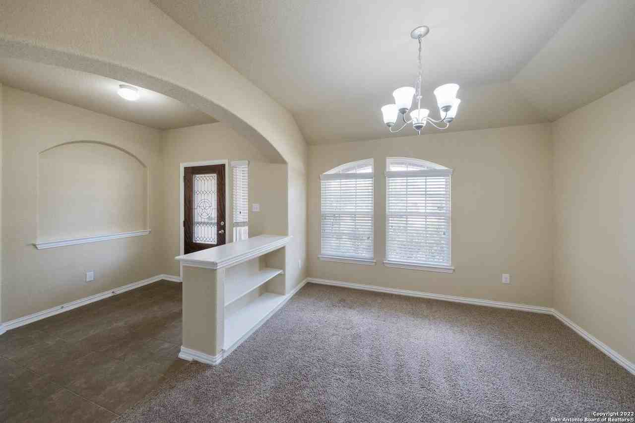 368 Amaryllis - Photo 5 of 25