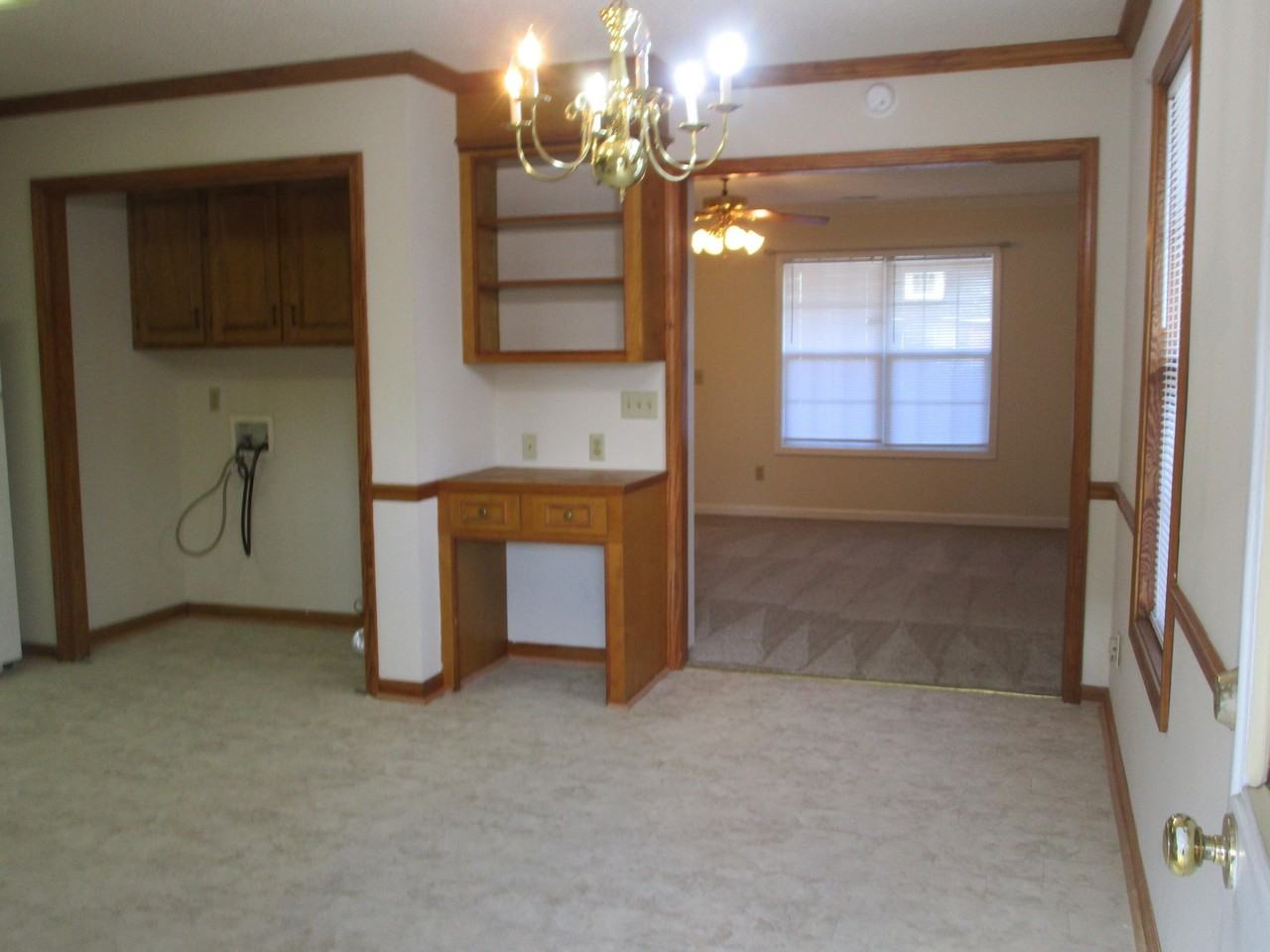 2010 Essex Dr - Photo 7 of 12