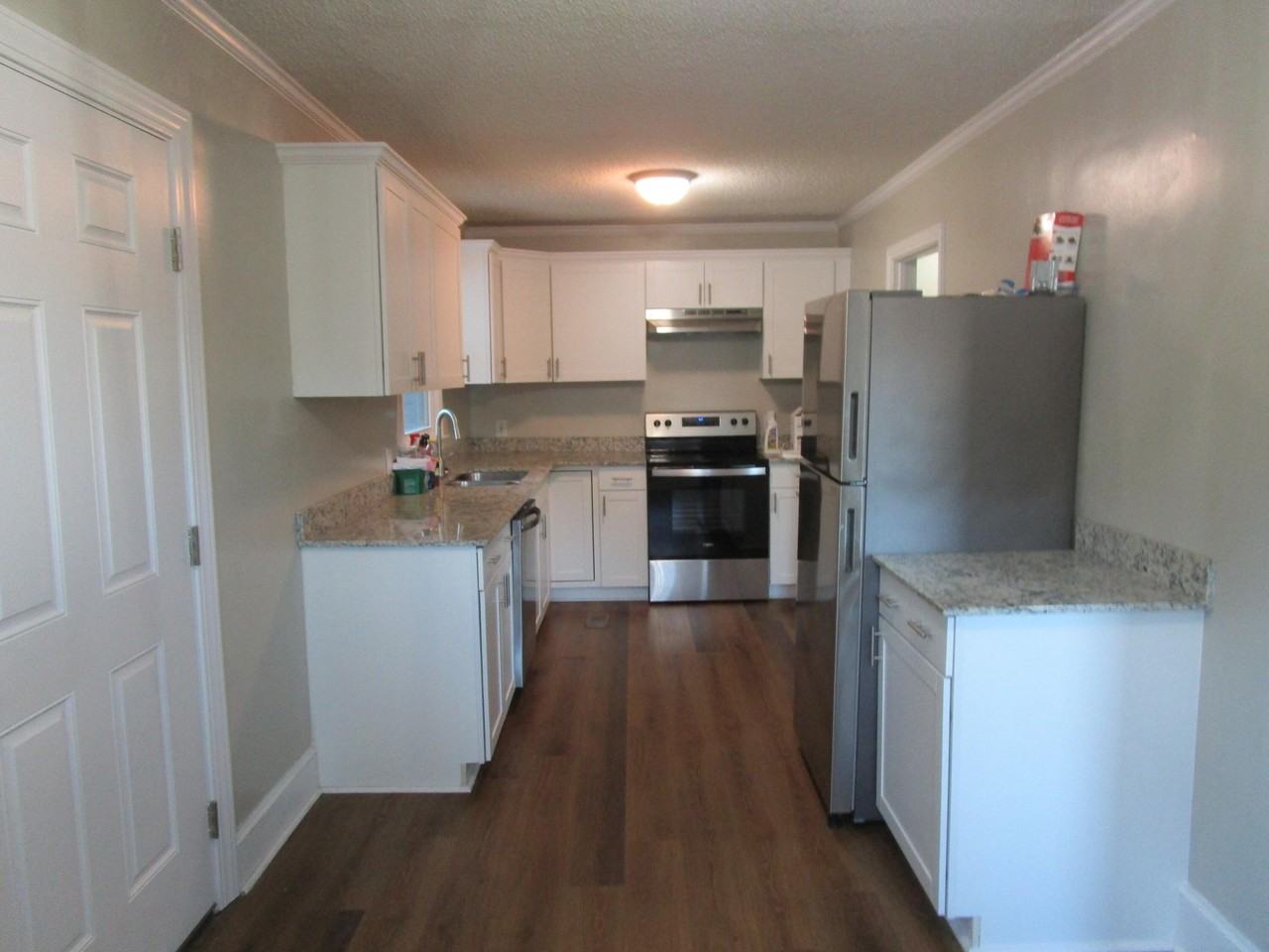 1914 Georgianna Dr - Photo 5 of 14